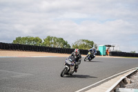 enduro-digital-images;event-digital-images;eventdigitalimages;mallory-park;mallory-park-photographs;mallory-park-trackday;mallory-park-trackday-photographs;no-limits-trackdays;peter-wileman-photography;racing-digital-images;trackday-digital-images;trackday-photos